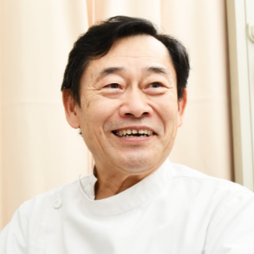 皆川院長